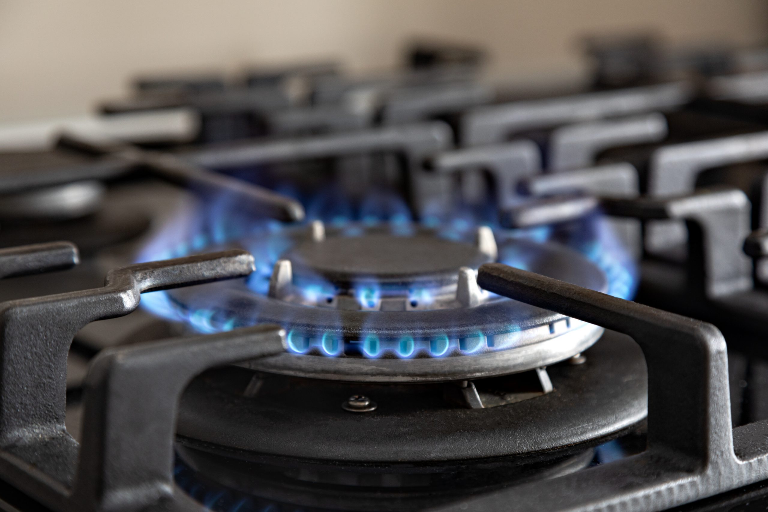 Energy price cap set to rise to £2,800 in October